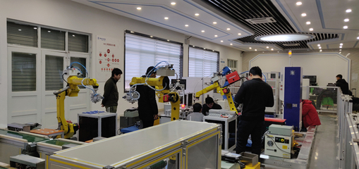 聚焦智能制造，山東工程職業(yè)技術(shù)大學(xué)工業(yè)機(jī)器人技術(shù)專業(yè)的產(chǎn)教融合之路